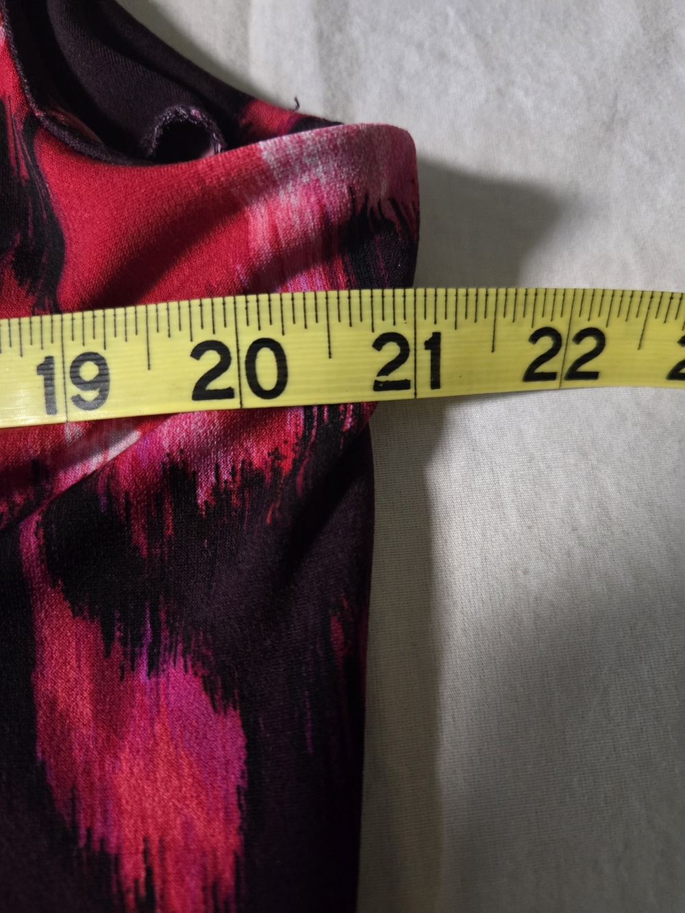 Calvin Klein Abstract Floral Pleated Sleeveless Top - Picture 5 of 11